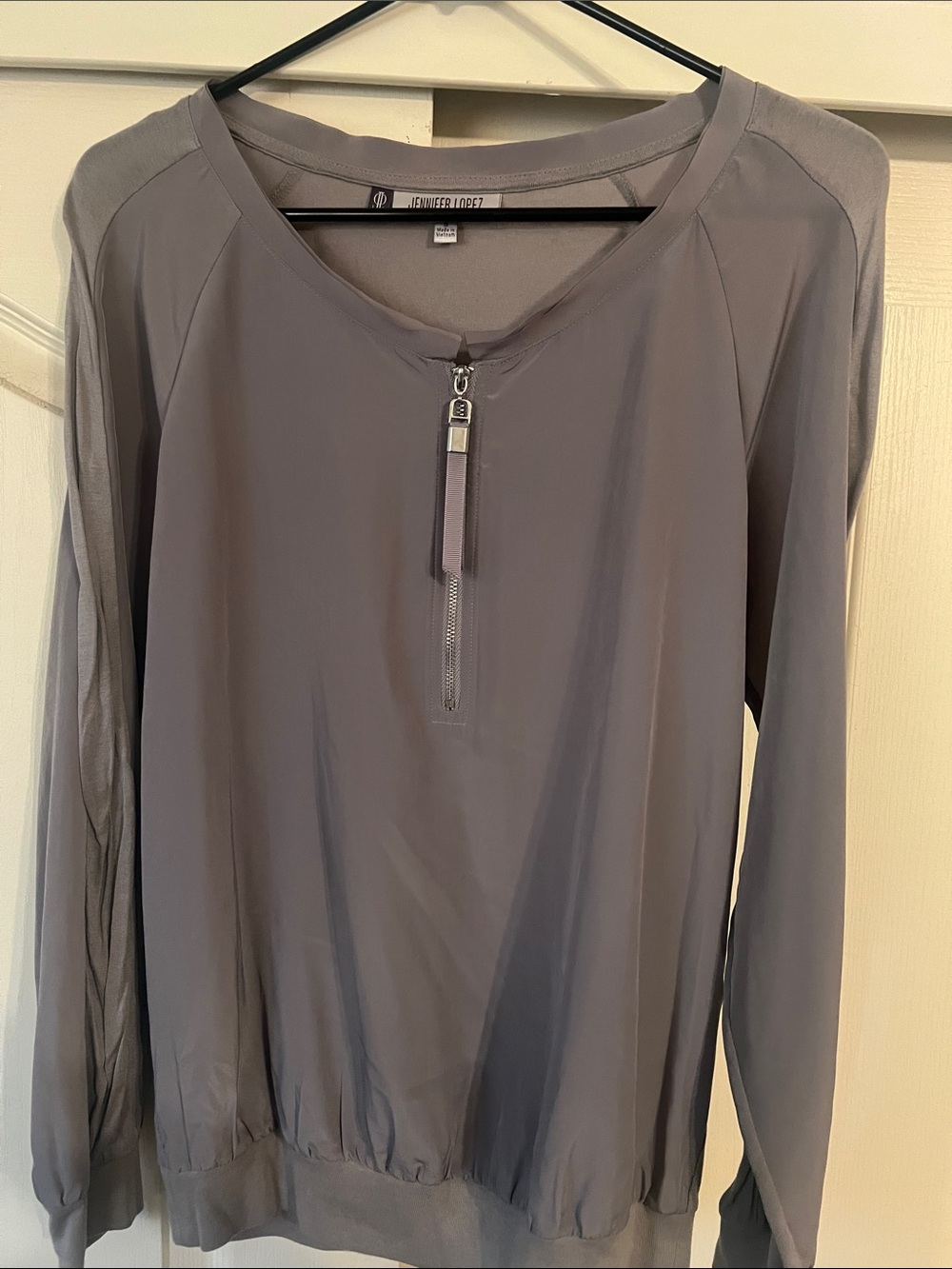 Jennifer Lopez Gray Long-Sleeve Half-Zip Top